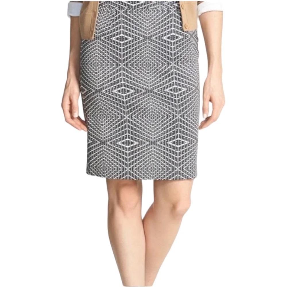 Halogen Geometric Black and White Pencil Skirt